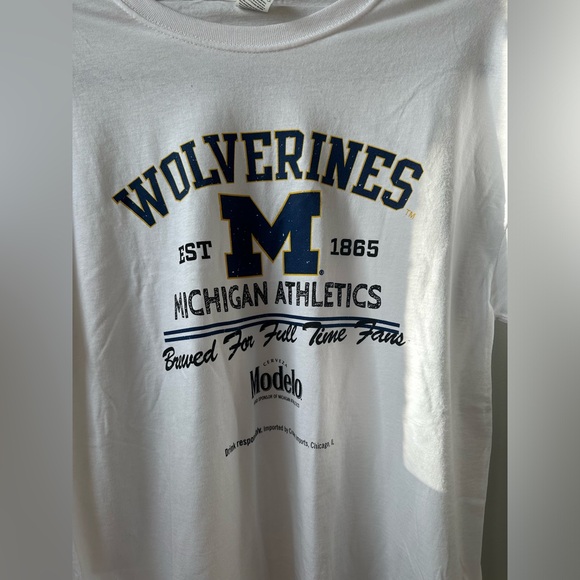 Wolverines Michigan Athletics x Modelo T Shirt - Picture 2 of 6